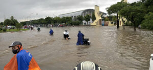 Mưa lớn, Ngập úng kéo dài – Nguy cơ bùng phát dịch bệnh và cách phòng tránh